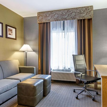 Comfort Suites Southgate-Detroit Esterno foto