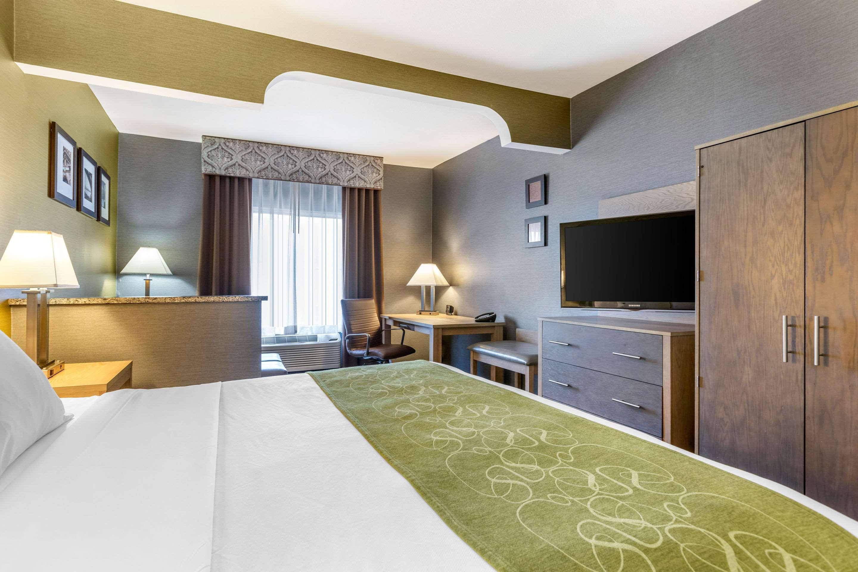 Comfort Suites Southgate-Detroit Esterno foto
